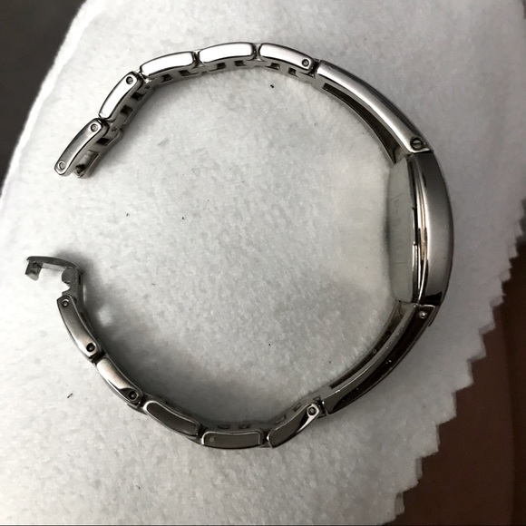 GUESS watch - Picture 3 of 5